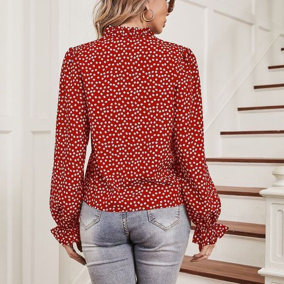New Ditsy Floral Print Notch Neck Flounce Sleeve Blouse Red and White - Picture 4 of 5